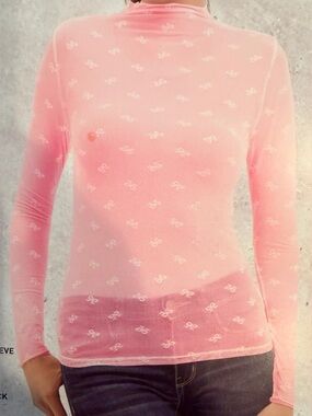 SERRA | ladies Lace Layering Top. Size: M